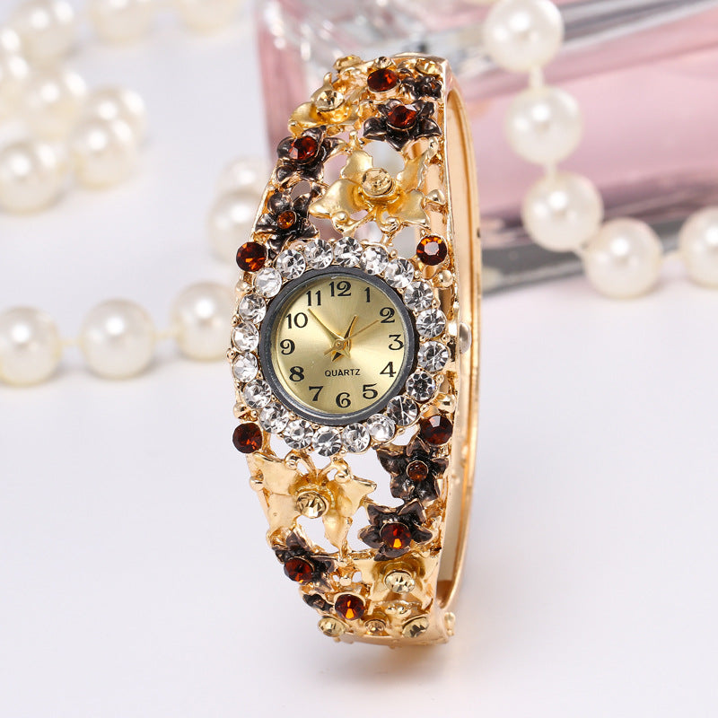 Small flower diamond ladies bracelet watch - Jps collections