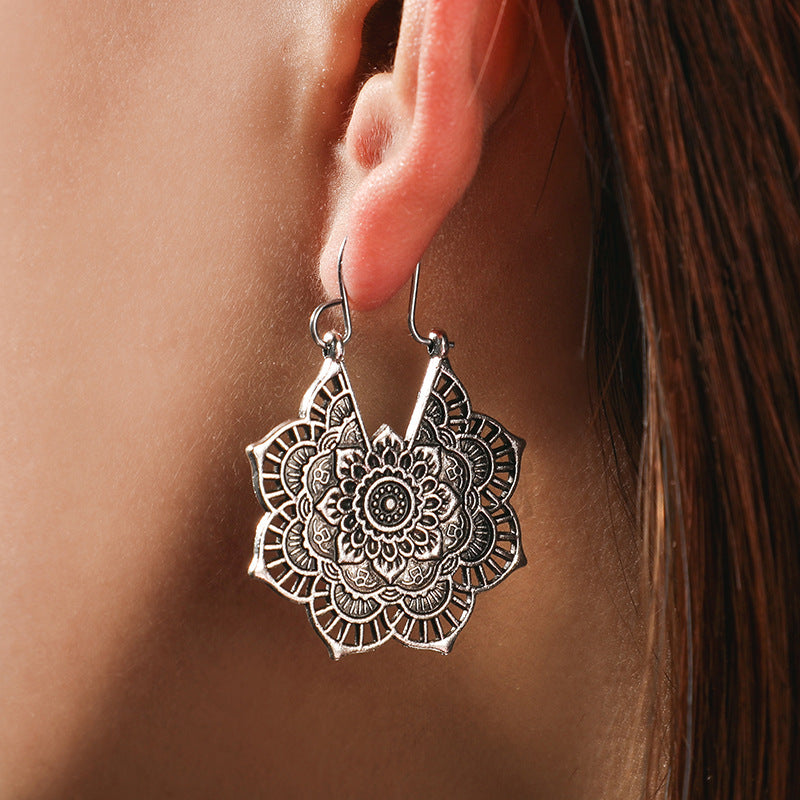 Vintage ethnic style metal openwork floral flower earrings - Jps collections