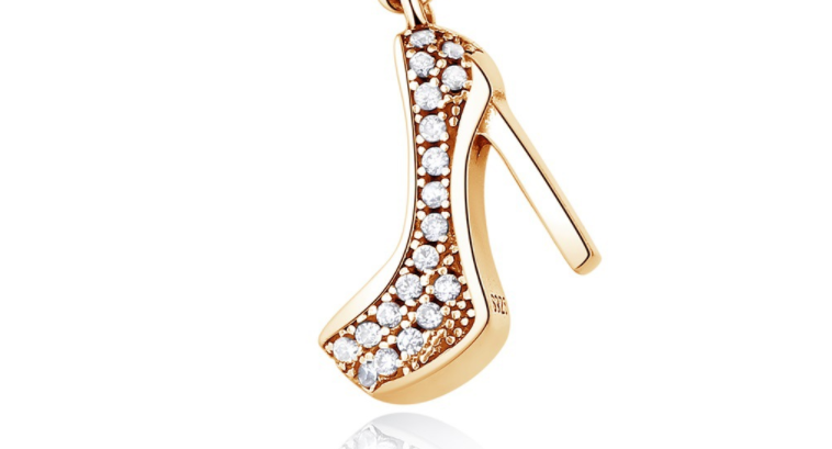 High heel pendant