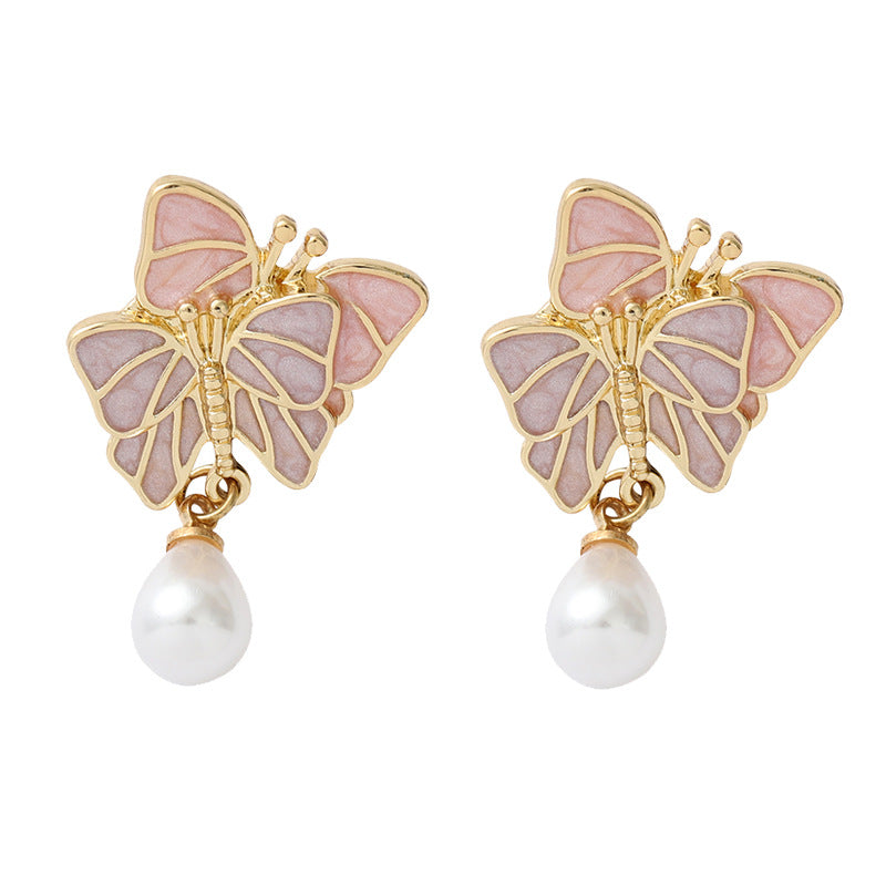 Tender Butterfly Pearl Brooch