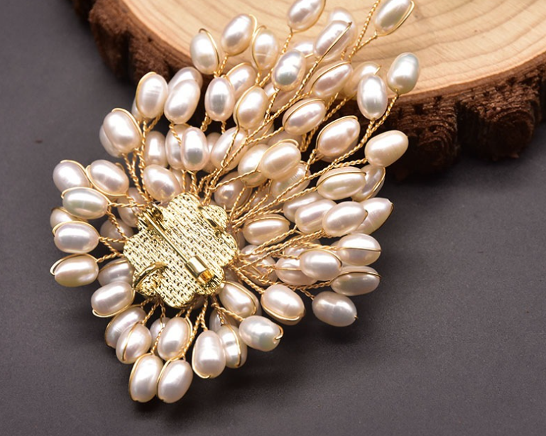 Natural Pearl Brooch Female European And American Retro Pure Hand-woven Pearl Brooch - Jps collections