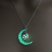 Glowing Pendant Necklaces Silver Plated Chain Necklaces - Jps collections